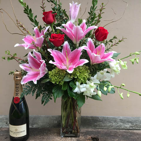 Blushing Romance and Moet Champagne Blushing Romance and Moet Champagne