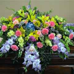 (image for) Colorful Mix Casket Flower Spray