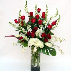 RED and WHITE REMEMBRANCE VASE ARRANGEMENT RED and WHITE REMEMBRANCE VASE ARRANGEMENT