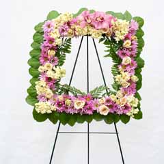 PINK MIX STANDING WREATH PINK MIX STANDING WREATH