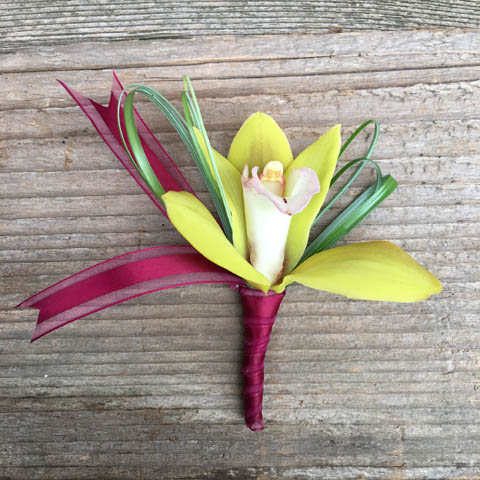 YELLOW CYMBIDIUM ORCHID BOUTONNIERE YELLOW CYMBIDIUM ORCHID BOUTONNIERE