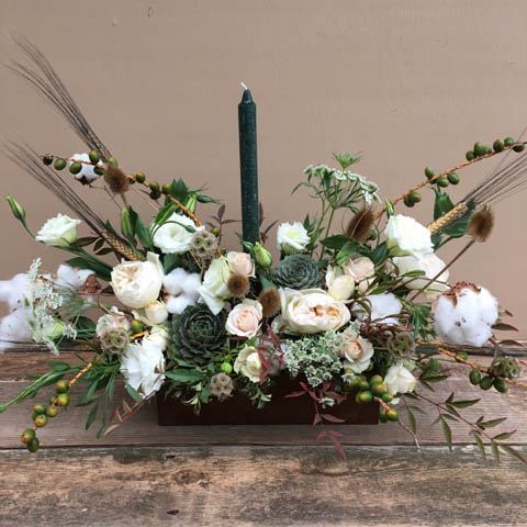 Designer's Choice Premium Holiday Centerpiece Designer's Choice Premium Holiday Centerpiece