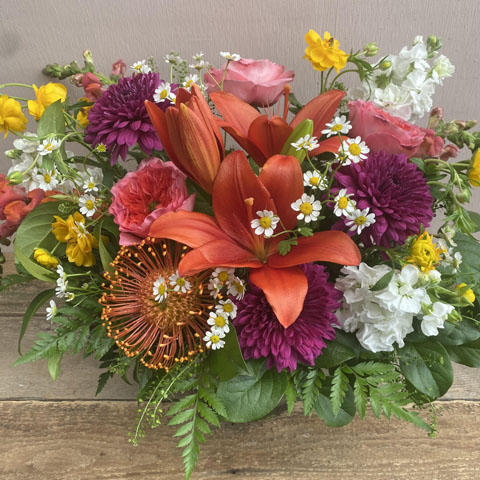(image for) Ainsworth Spring Flower Bouquet