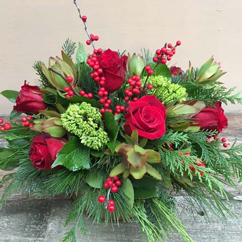 Alberta Holiday Deluxe Flower Bouquet Alberta Holiday Deluxe Flower Bouquet