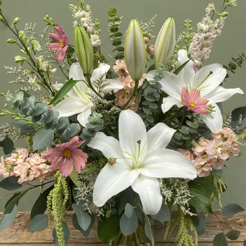 (image for) Montavilla Summer Flower Bouquet - Click Image to Close