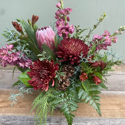 (image for) Wilshire Winter Flower Bouquet